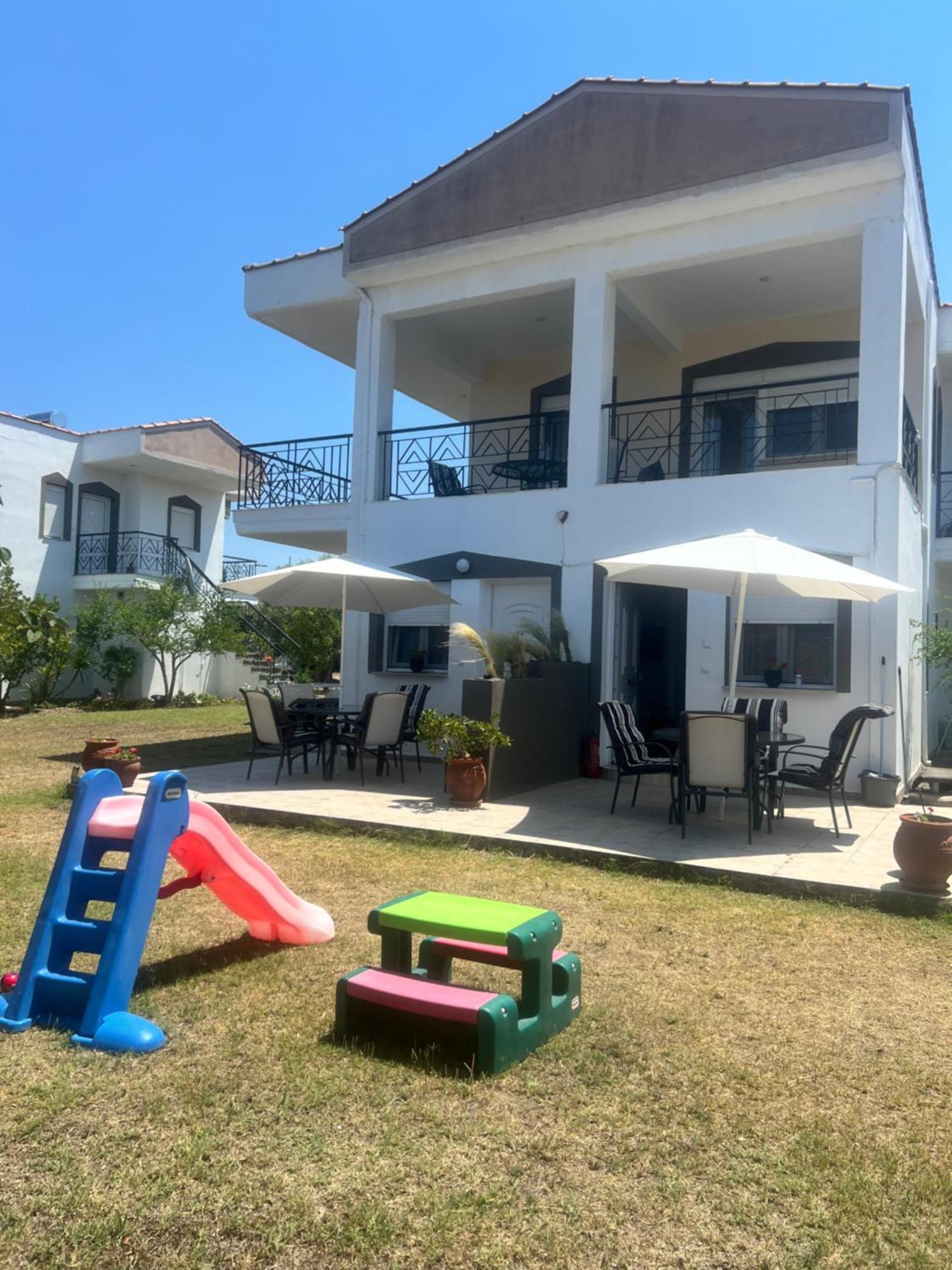 Deres Apartments ハニオティス エクステリア 写真
