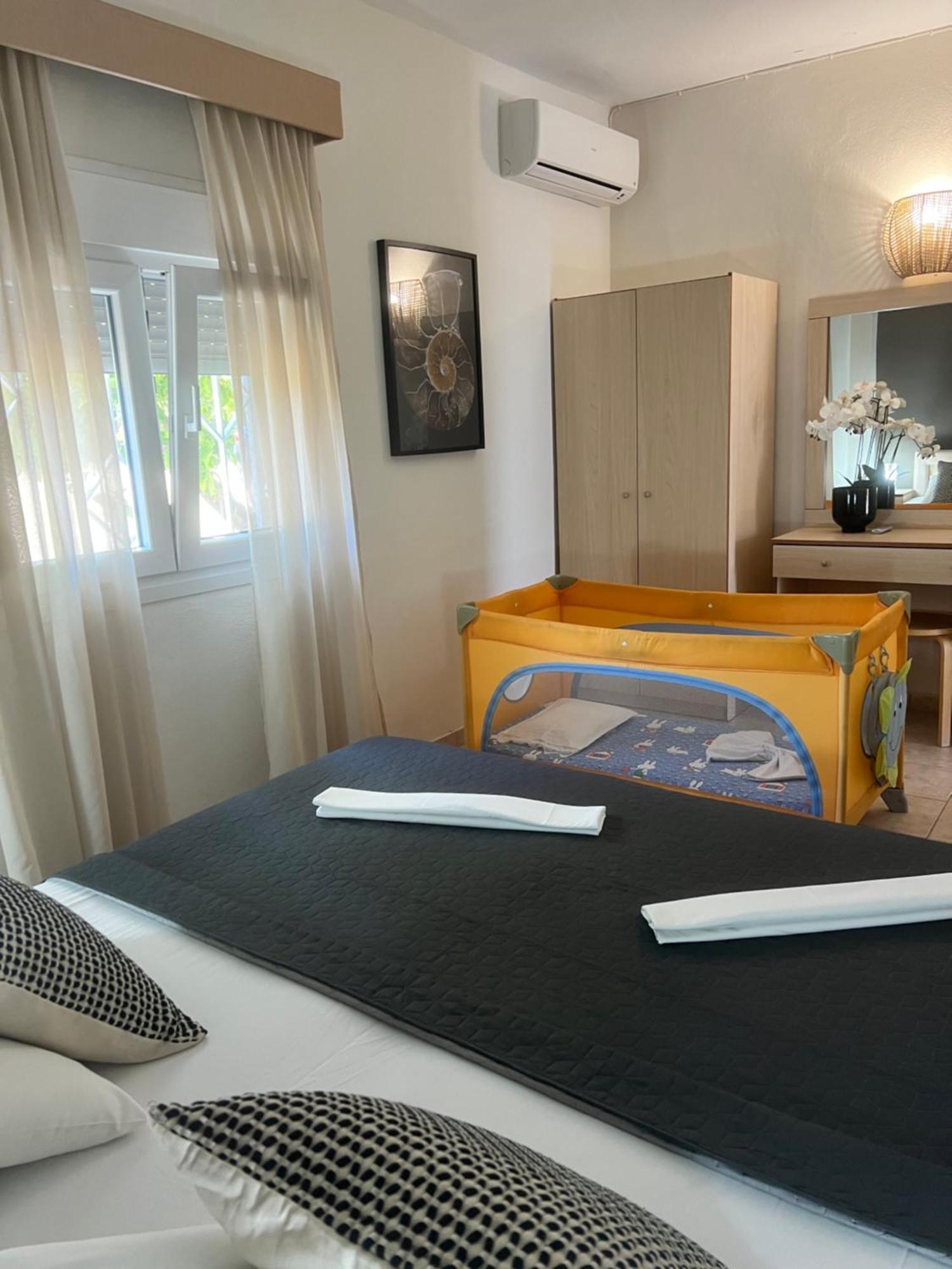Deres Apartments ハニオティス エクステリア 写真