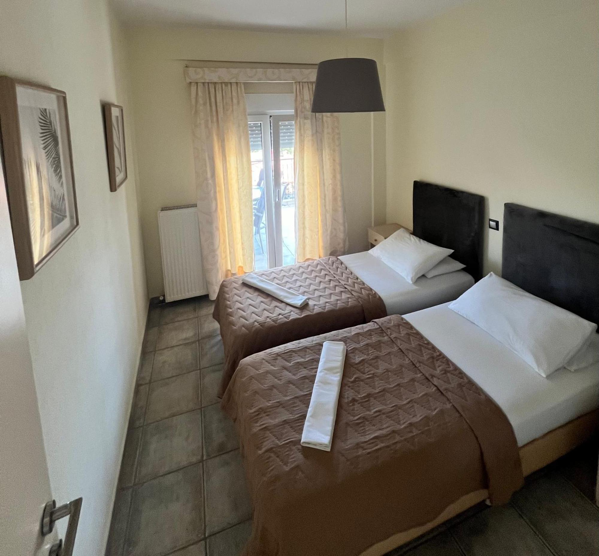 Deres Apartments ハニオティス エクステリア 写真